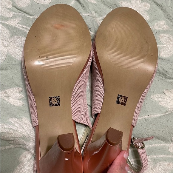 Anne Klein Europa Leather Pumps Pink Bow Tie Textured Slingback 4“ Heels Size 9 - Picture 7 of 8